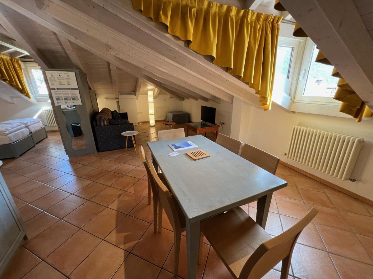 Studio Apartments Baia Azzurra 7 托尔博莱 外观 照片