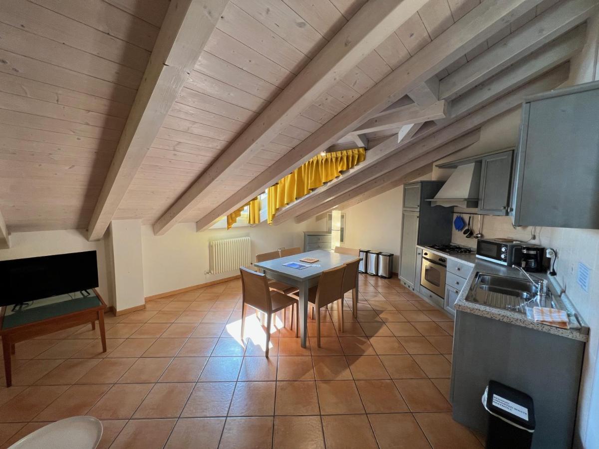 Studio Apartments Baia Azzurra 7 托尔博莱 外观 照片