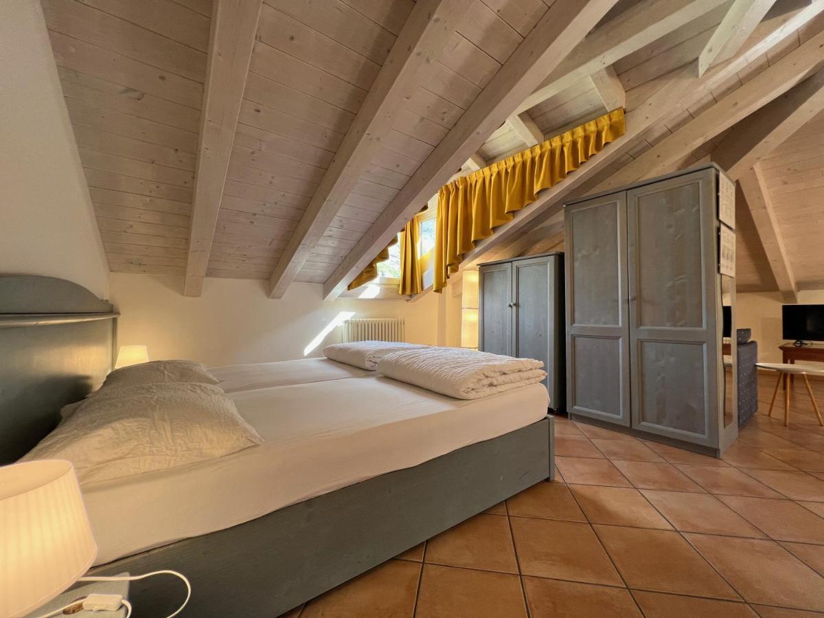 Studio Apartments Baia Azzurra 7 托尔博莱 外观 照片