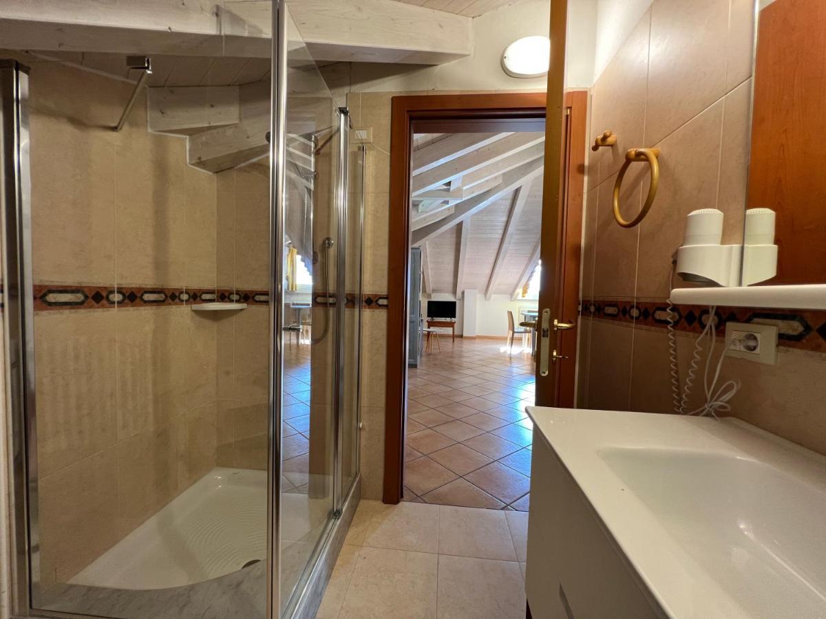 Studio Apartments Baia Azzurra 7 托尔博莱 外观 照片